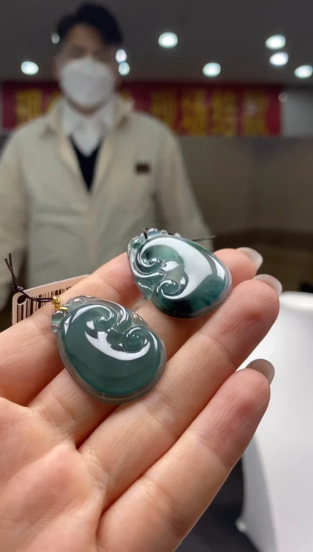 【闪购商品】定制翡翠未镶嵌多样性发货【只发一件】*q13配金扣