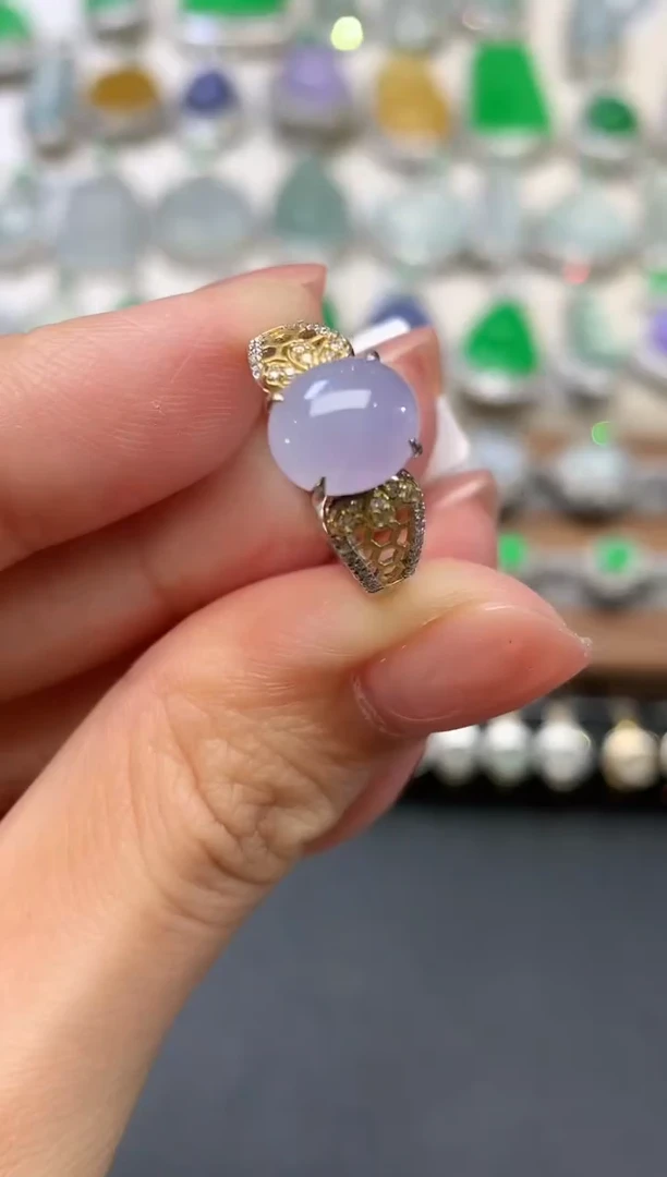 18K金镶嵌戒指翡翠q17紫货有色差