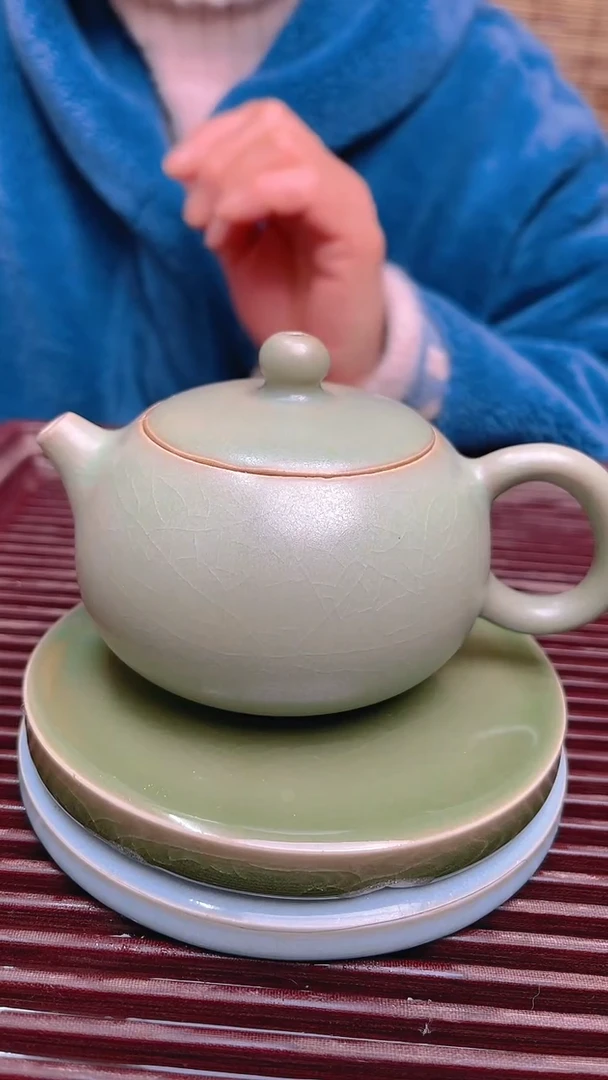 【闪购商品】瓷片原生态原矿青绿西施壶