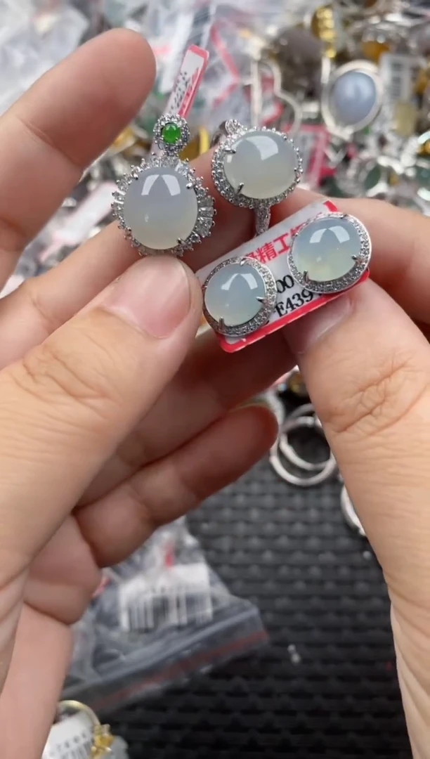 银S925镶嵌戒指翡翠333333   10