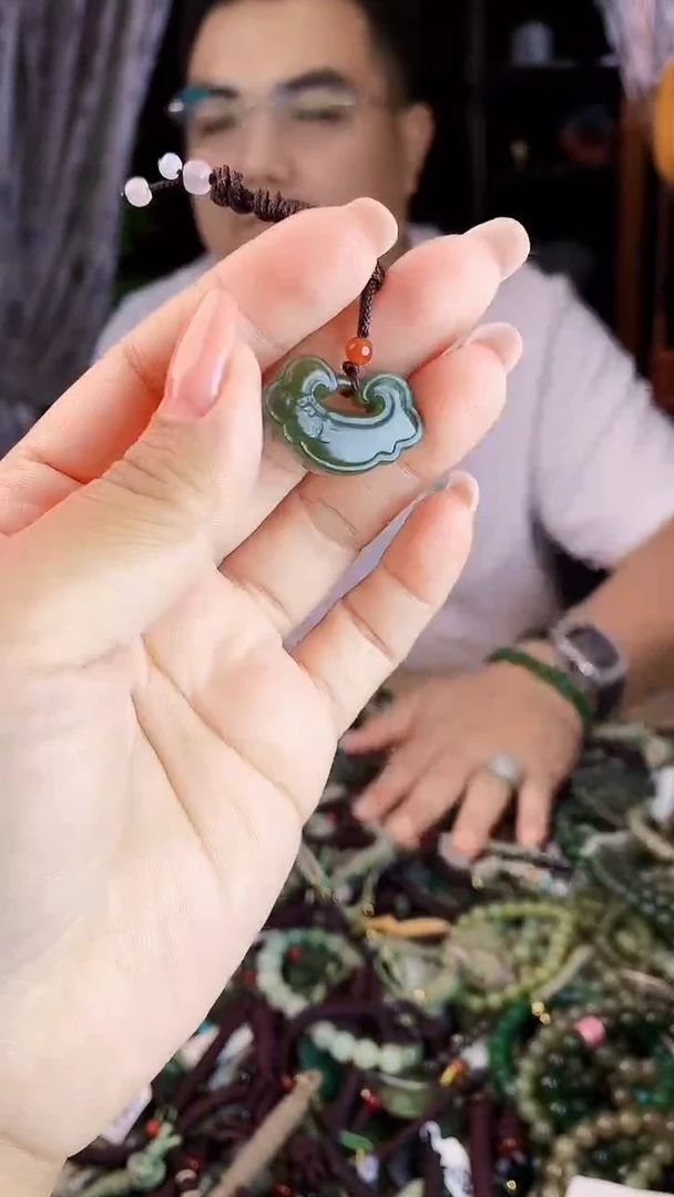 未镶嵌和田玉挂件多样性发货拍一发一