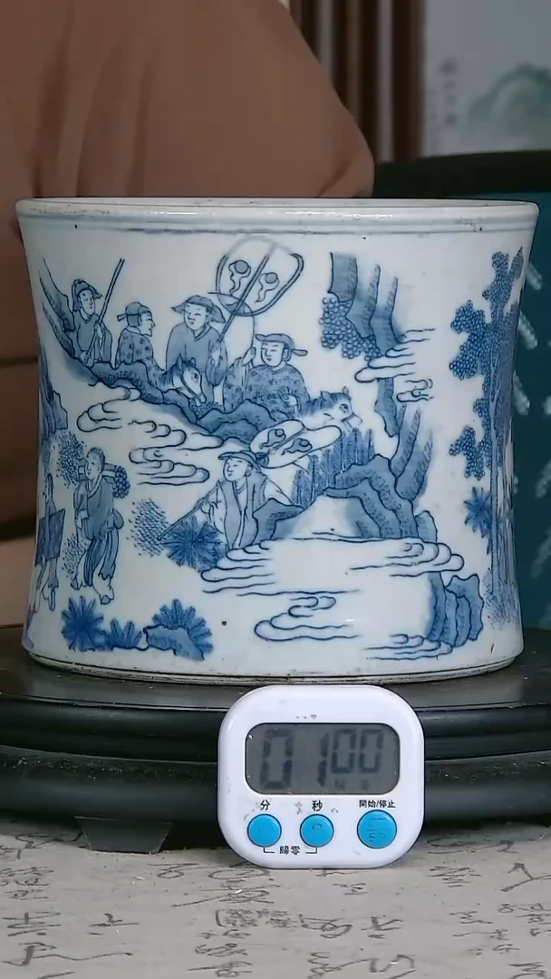 陶用****5青花精绘人物图笔筒