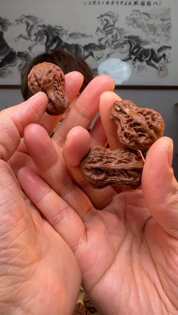 【闪购商品】文玩核桃把件多样性发货发一A1587自发