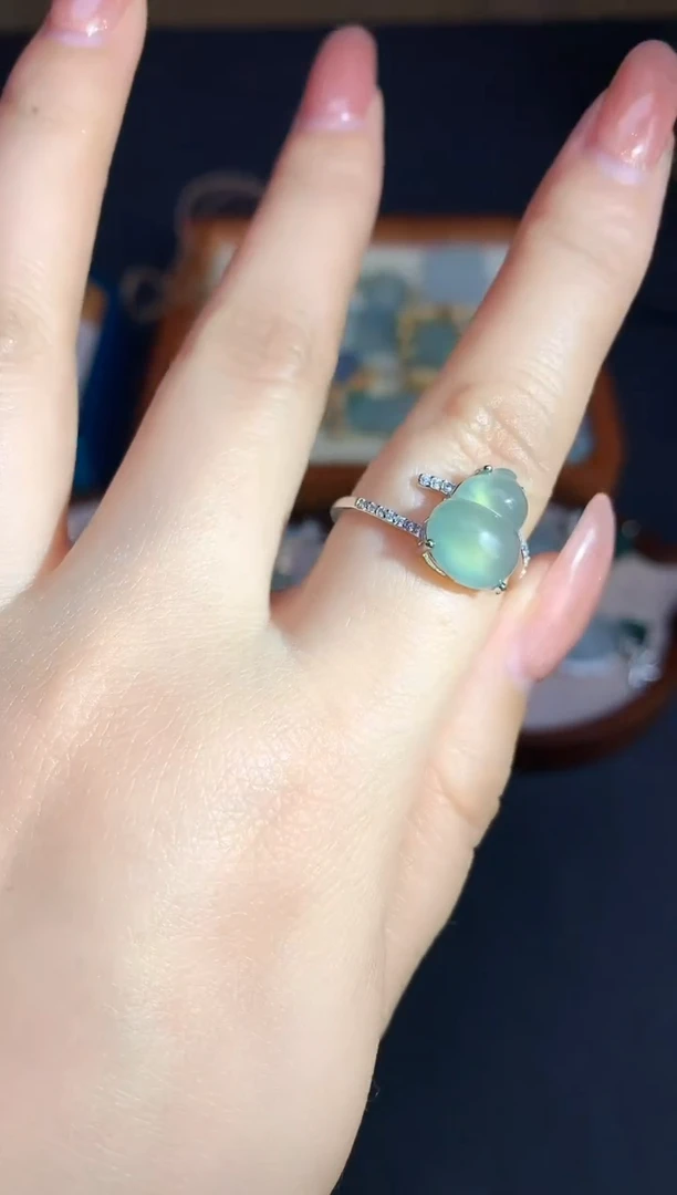 颈饰银S925镶嵌翡翠25112001