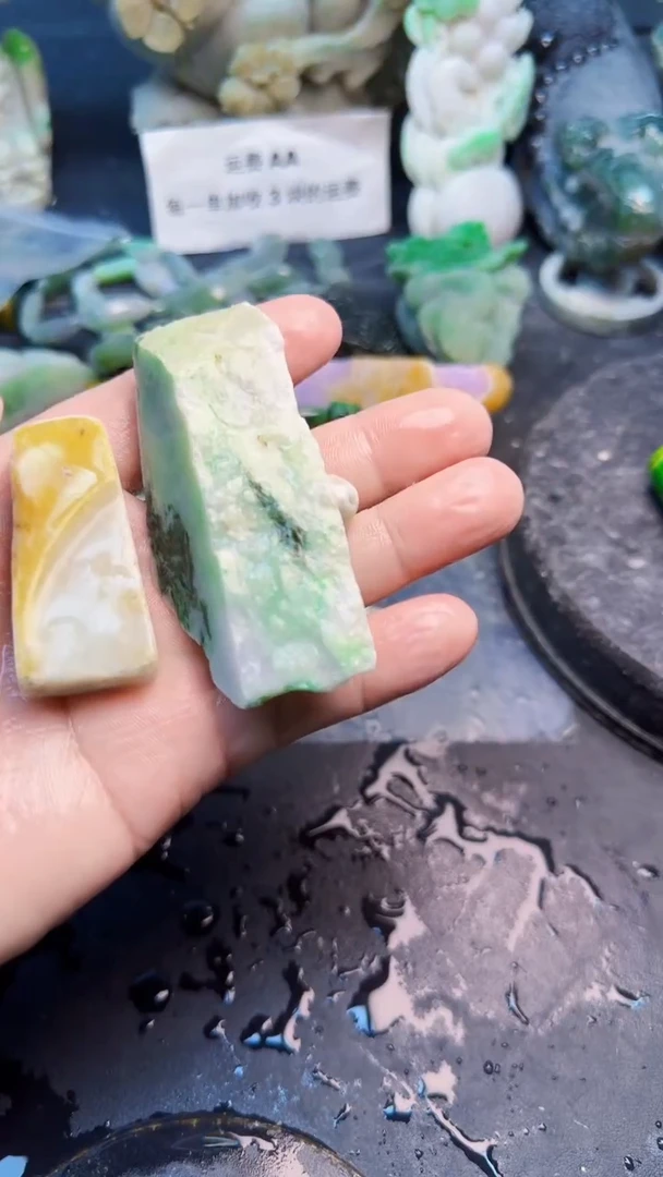 翡翠挂件未镶嵌天然翡翠087