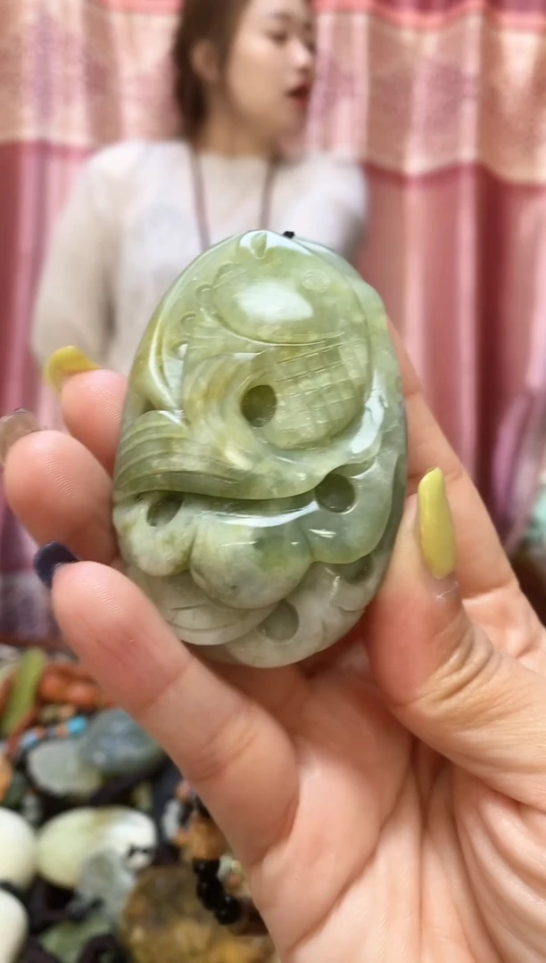 未镶嵌岫玉手把