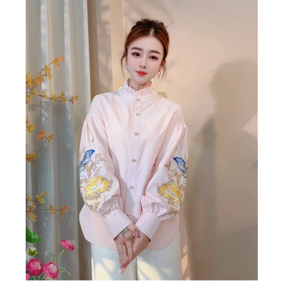 [一览芳华]2026新中式春款巨好看衬衣木耳边高领刺绣钉珠长袖上衣