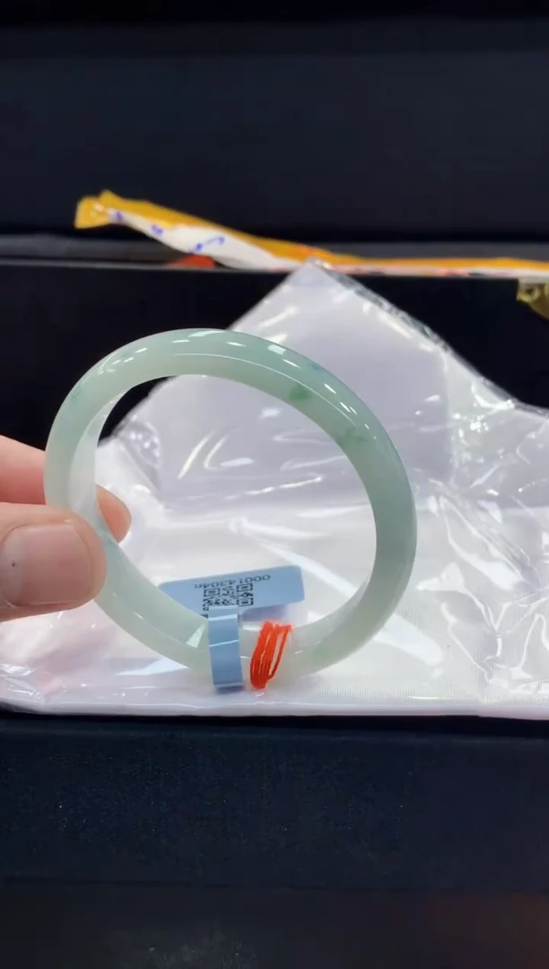 未镶嵌手镯翡翠翡翠手镯