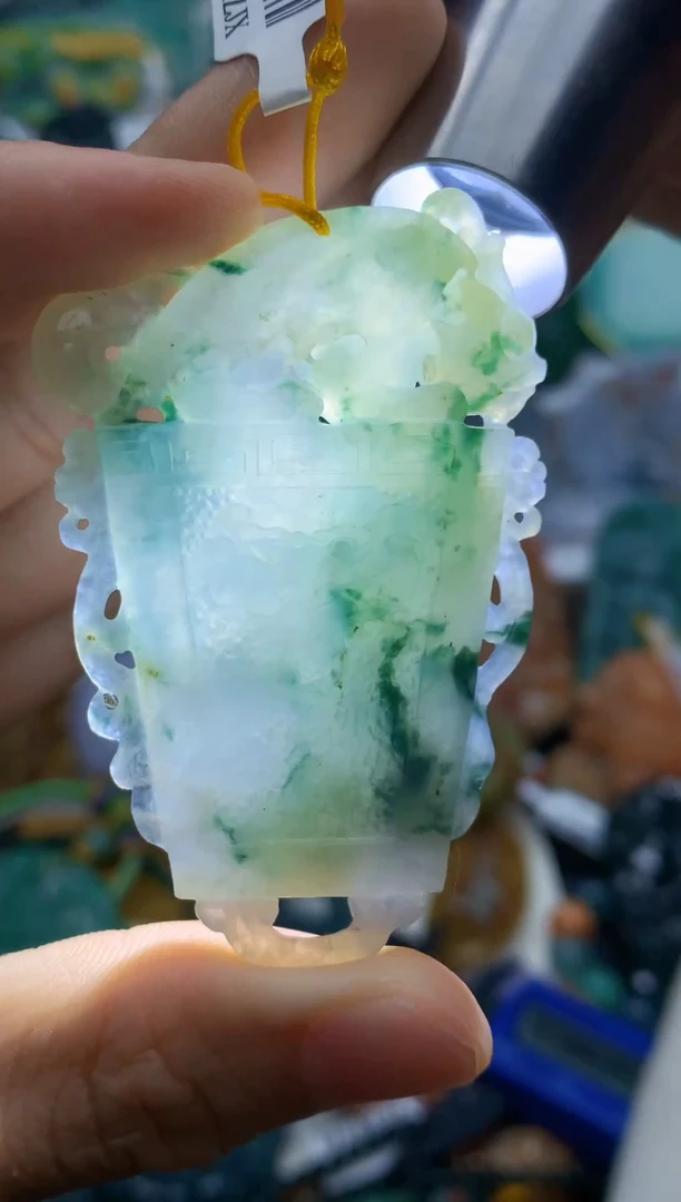颈饰未镶嵌翡翠天然A货翡翠