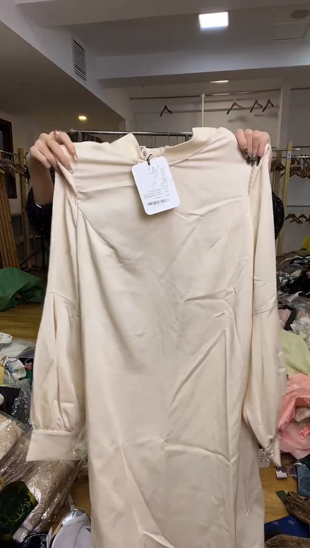 2XL码    125-135斤    裙子