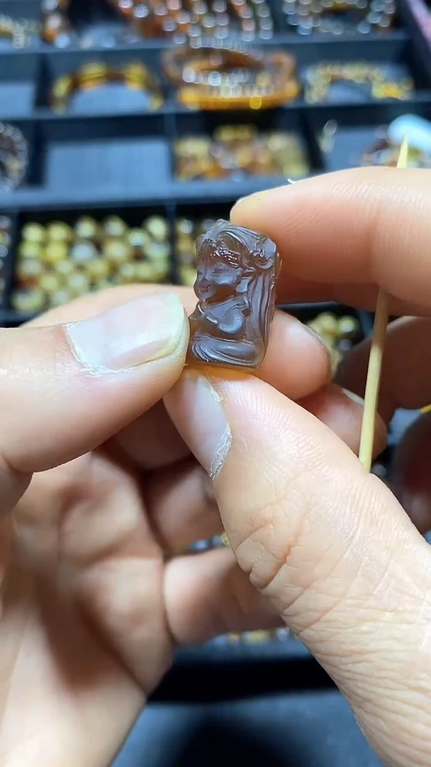琥珀颈饰未镶嵌天然缅甸琥珀