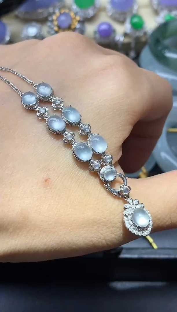 颈饰18K金镶嵌翡翠476-中国好珍宝