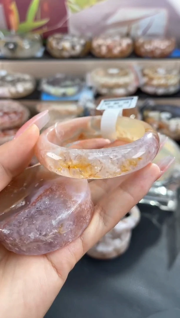 未镶嵌手镯石英质玉55