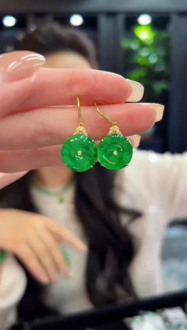 18K金镶嵌翡翠耳饰缅料A货/多样性发货/一件