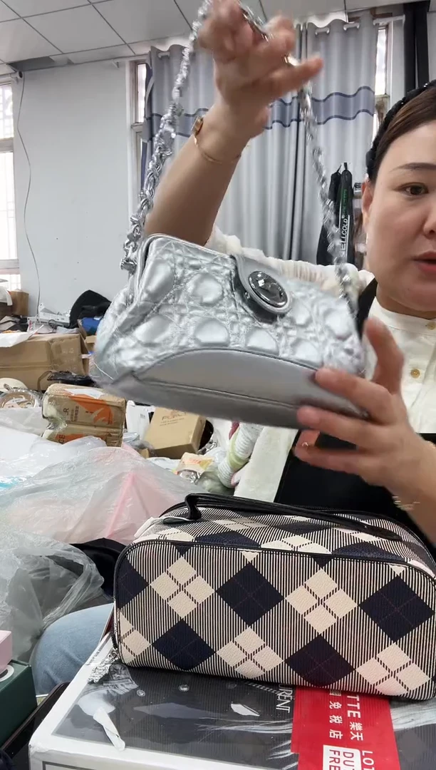 牦牛剖层皮革琪老板女包6号店超好看发图片款
