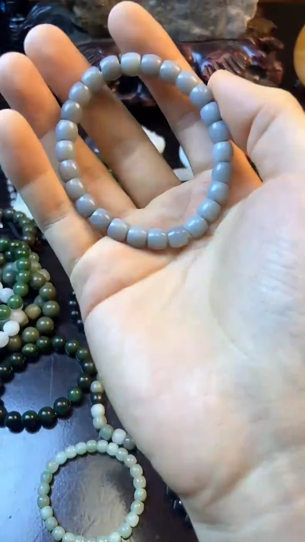 手串未镶嵌和田玉主播推荐！！主播推荐！！