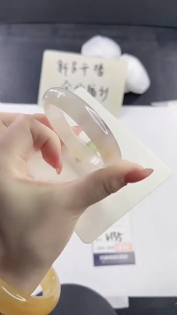未镶嵌手镯石英质玉多样性发货V135