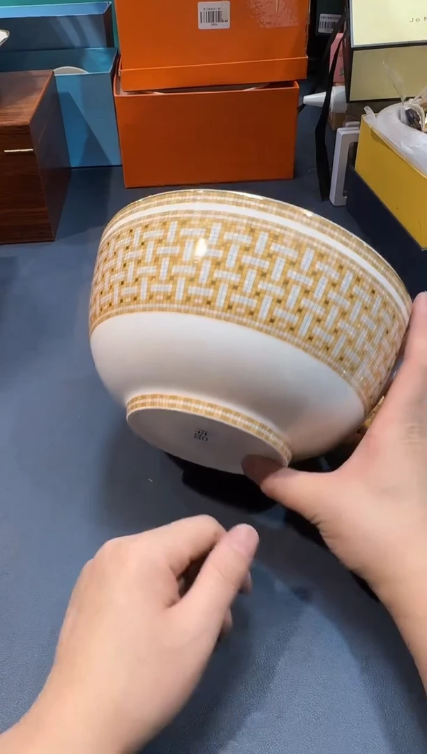 【闪购商品】碗HT179全场正品，京东包邮