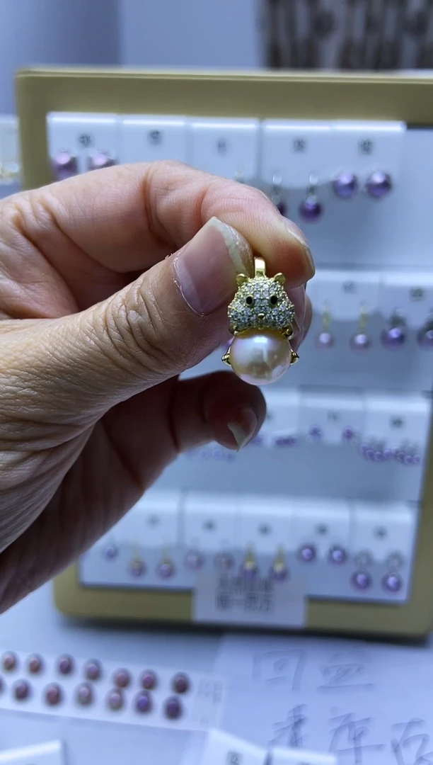 颈饰银S925镶嵌淡水珍珠吊坠