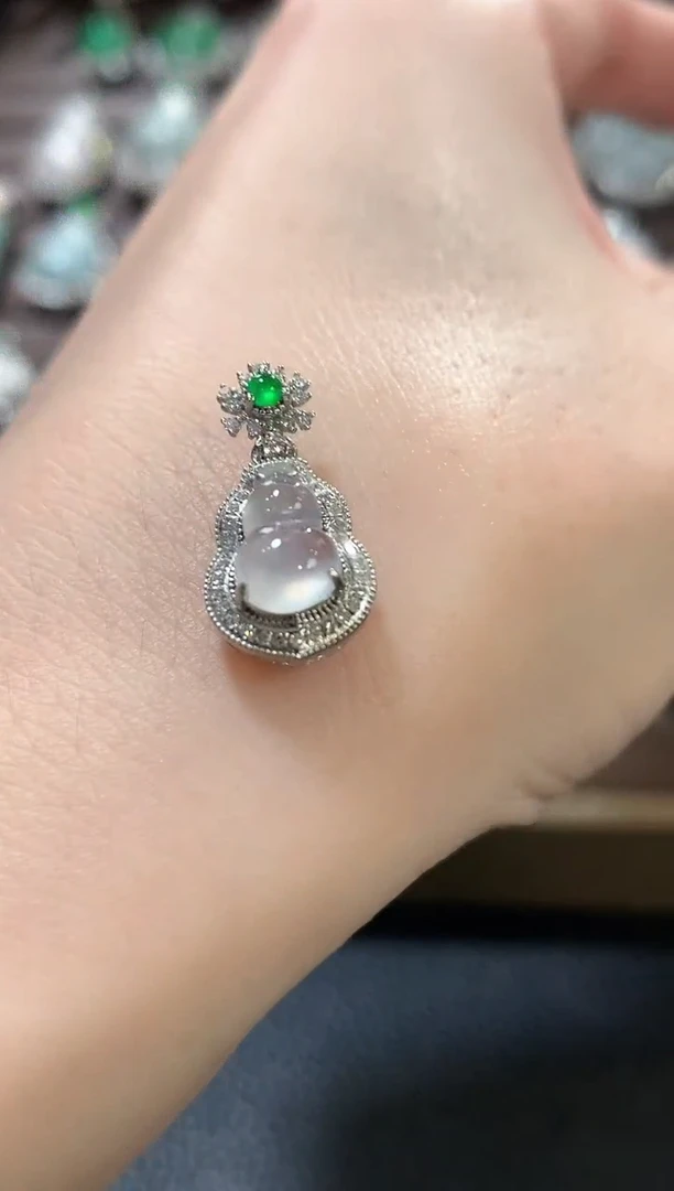 吊坠(不含链)18K金镶嵌翡翠b5