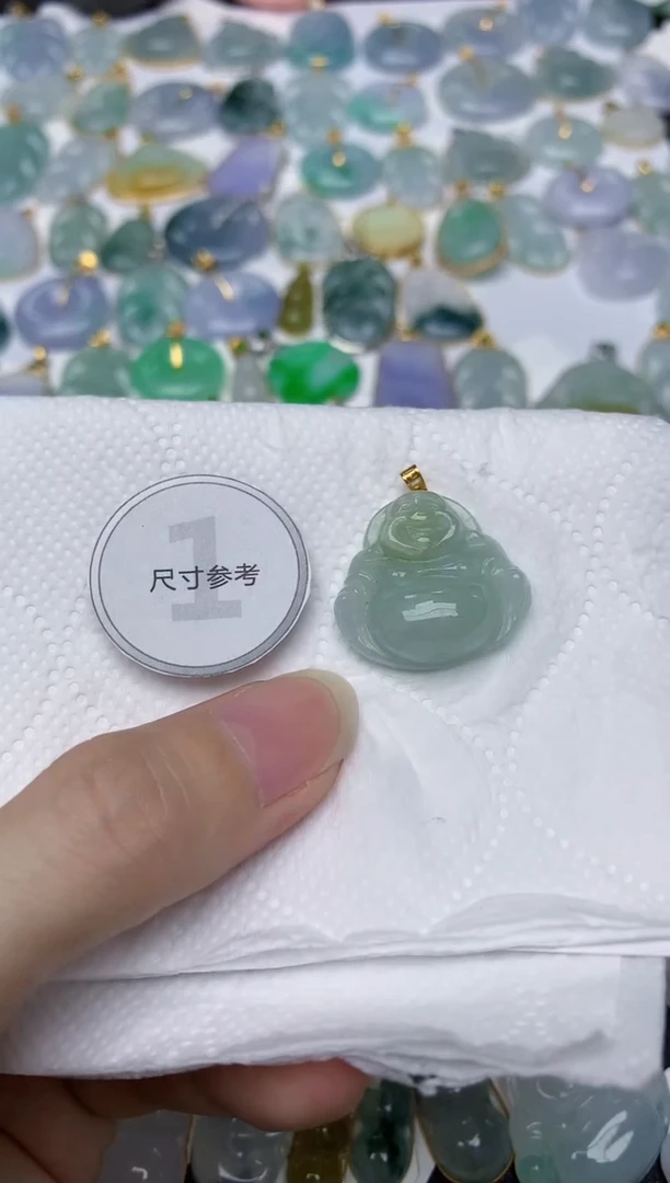 翡翠18K金镶嵌颈饰天然A货翡翠