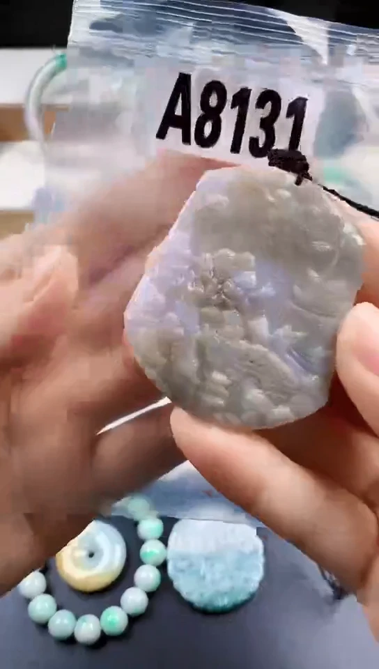 颈饰未镶嵌翡翠天然翡翠吊坠挂件