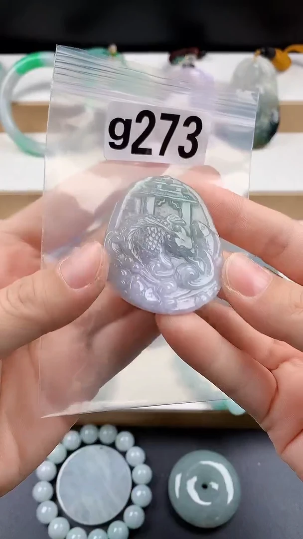 颈饰未镶嵌翡翠天然翡翠吊坠挂件