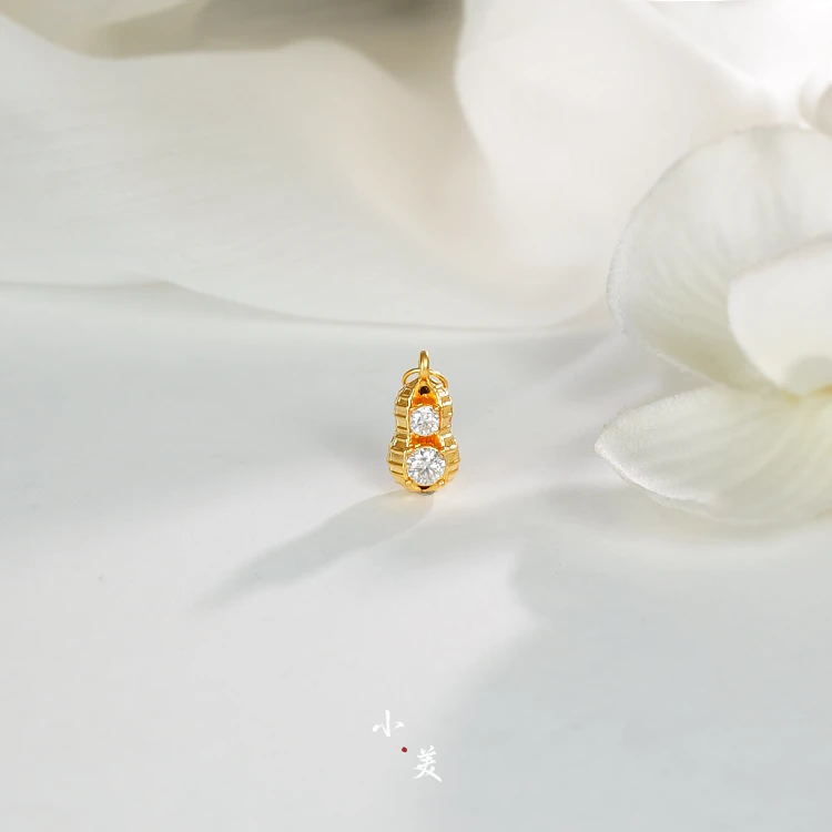 18K金好事花生吊坠配件 G80147