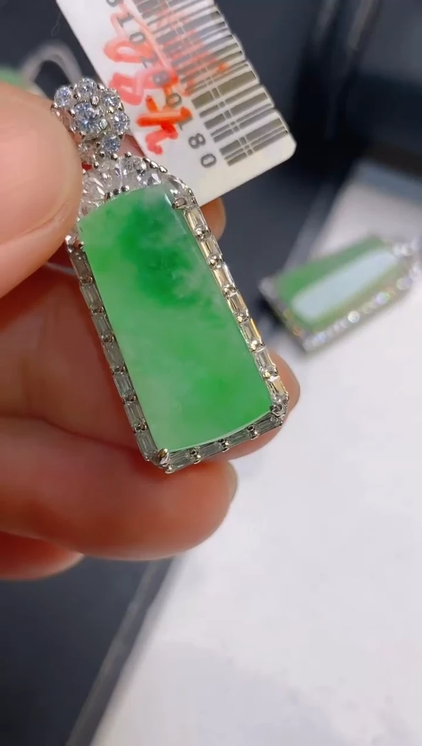 【闪购商品】翡翠耳饰银S925镶嵌天然A货翡翠1