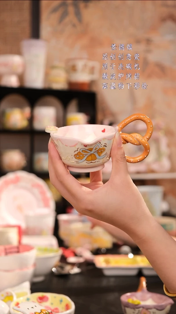 摆件景德镇手工手绘设计师款