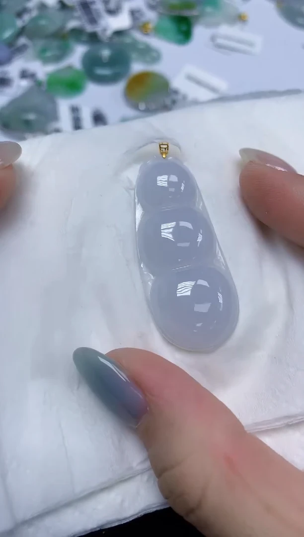 翡翠18K金镶嵌颈饰天然缅甸翡翠A货