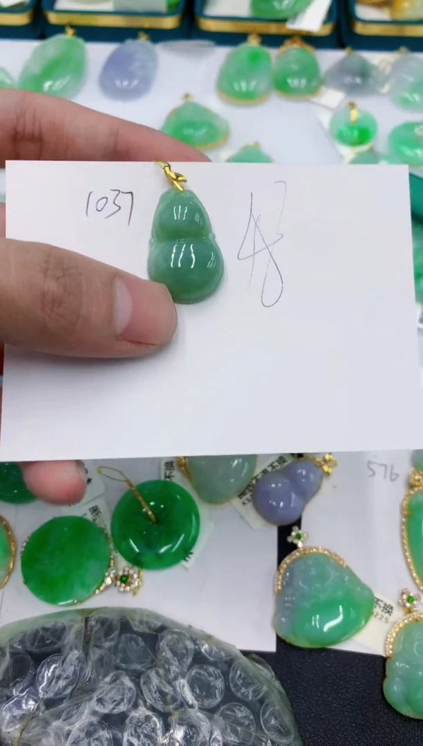 颈饰未镶嵌翡翠1111111
