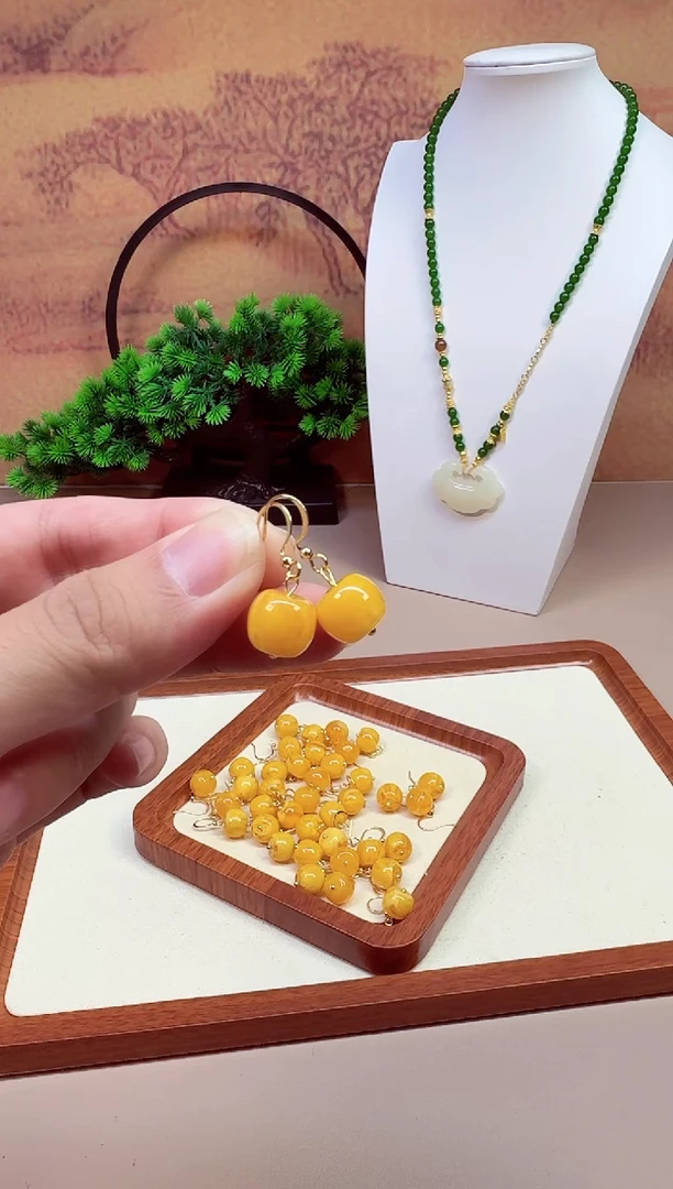 蜜蜡14K金镶嵌耳饰E01