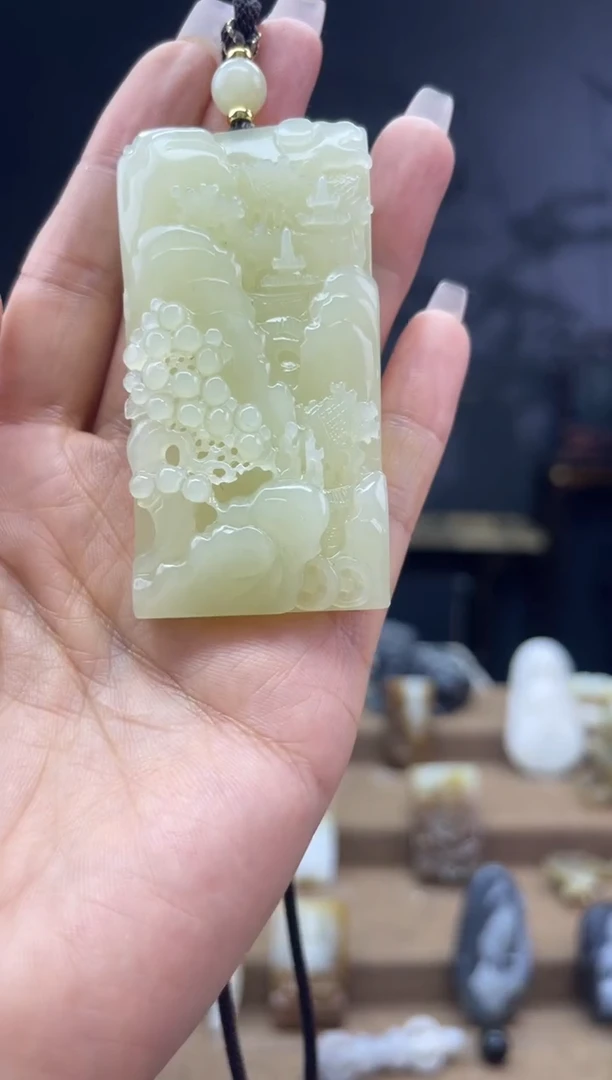 颈饰未镶嵌和田玉1