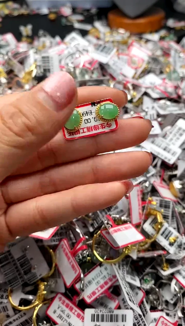 【闪购商品】翡翠戒指银S925镶嵌66666666      1