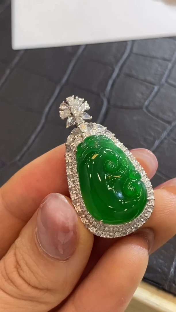 【闪购商品】翡翠颈饰18K金镶嵌收到货48小时鉴赏期（超时不退不换）