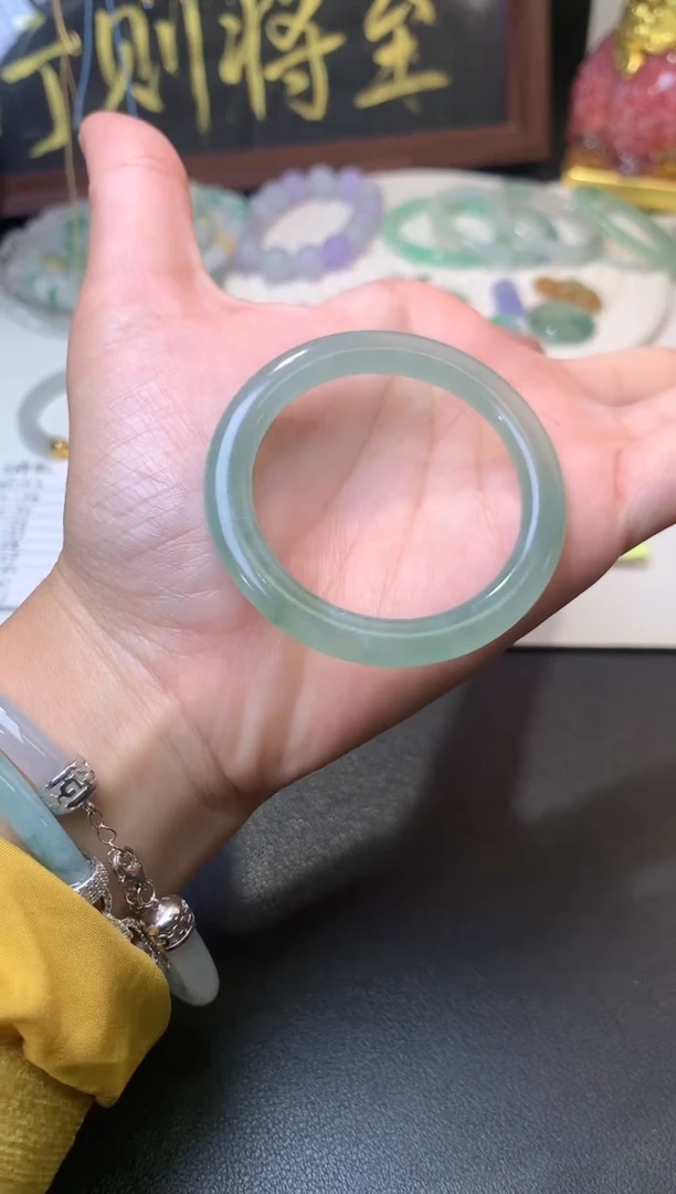 未镶嵌定制翡翠毛货