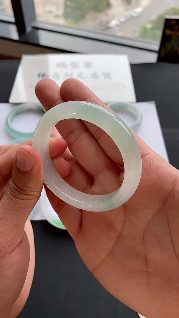 【闪购商品】翡翠手镯未镶嵌38号55.1*11.4*8.6正圈