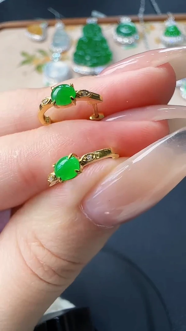 翡翠18K金镶嵌耳饰耳饰11