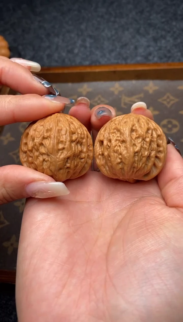 把件文玩核桃B133号38尺铁锤