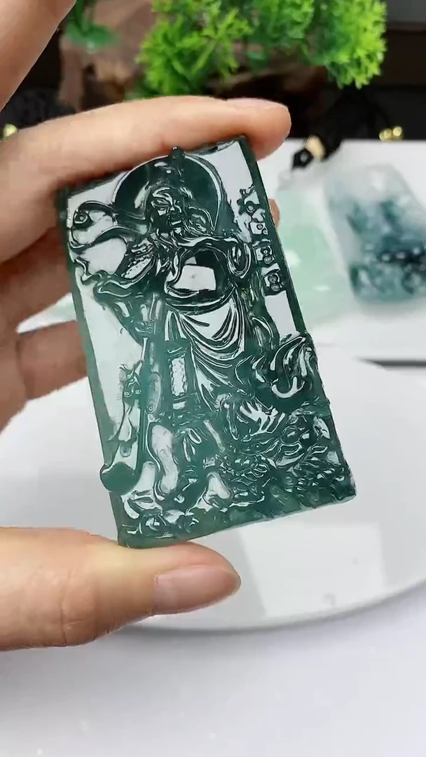 【闪购商品】翡翠颈饰未镶嵌