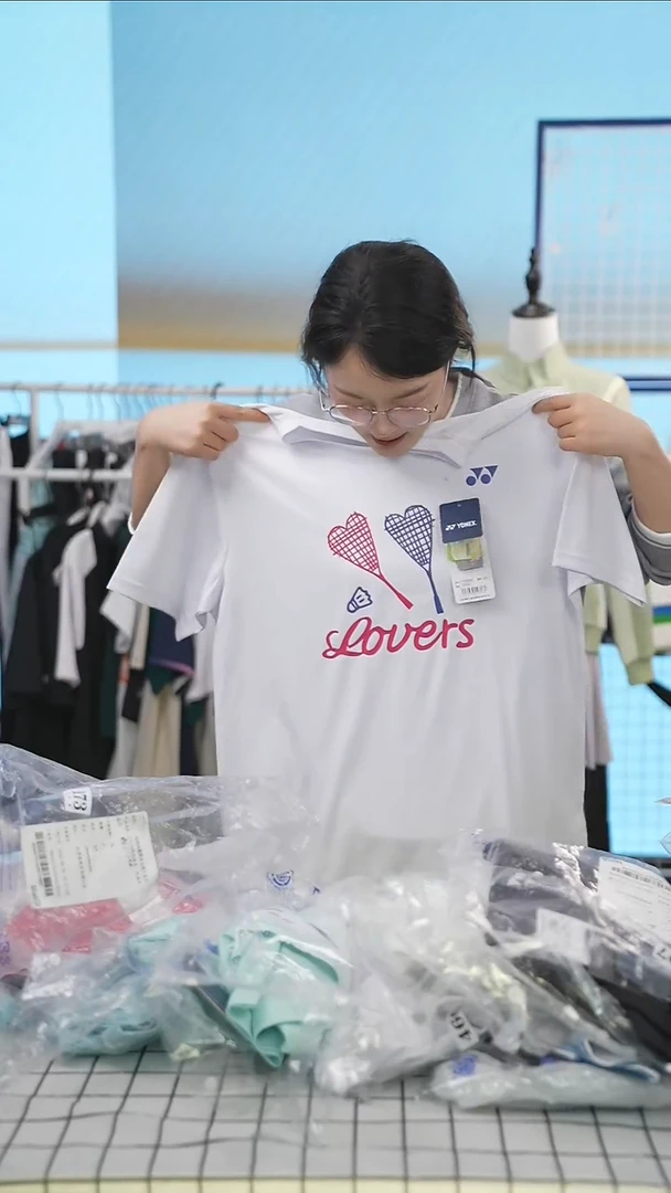 432号清仓衣服，不退不换！！男款L码