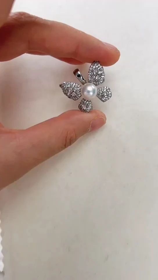 【闪购商品】淡水珍珠颈饰合金银色蝴蝶