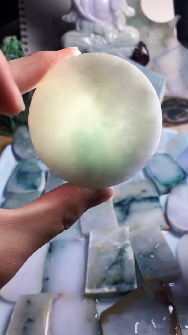 翡翠未镶嵌颈饰翡翠A货