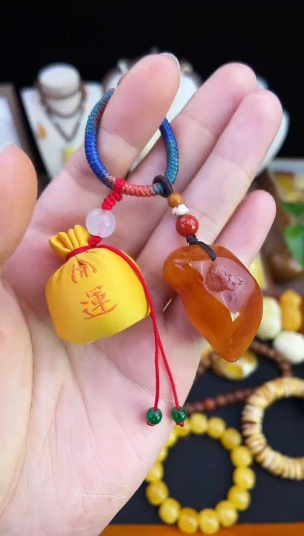 琥珀未镶嵌珠宝奇石柒月