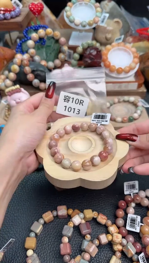 【闪购商品】石英质玉手链未镶嵌10R1013