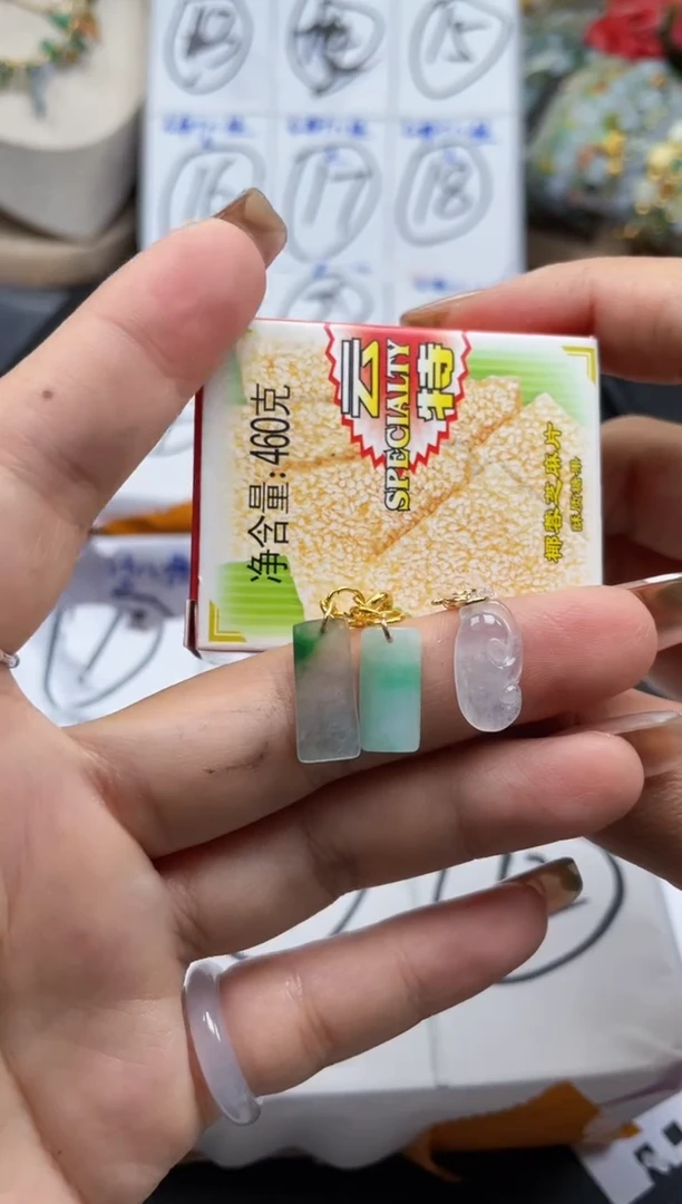 配石翡翠好****⁰天然翡翠十八怪13