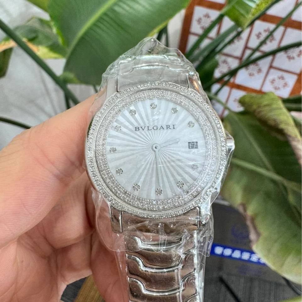 99新 BVLGARI/宝格丽 表展 宝格丽35MM女表/后钻/WHT026490