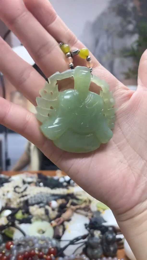 未镶嵌岫玉吊坠·