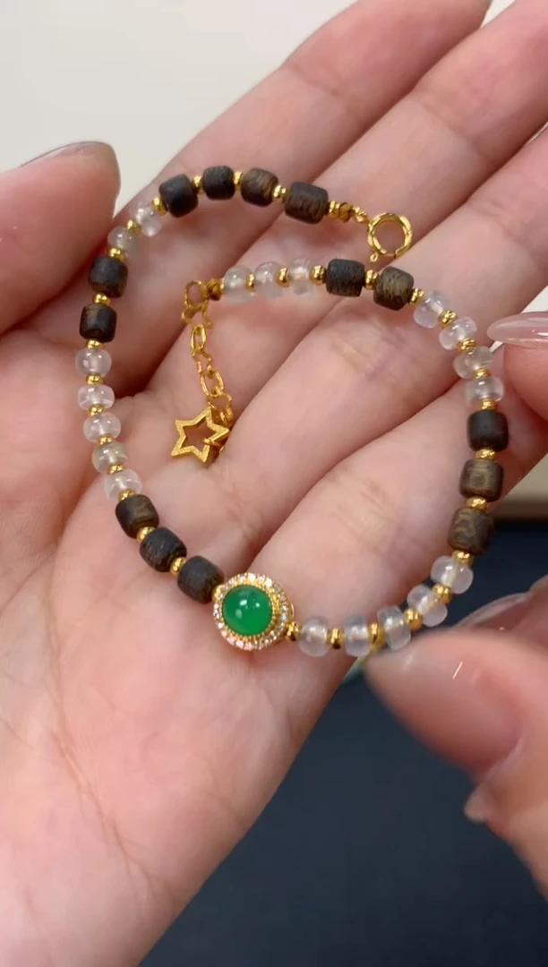 18K金镶嵌手链翡翠手链3800